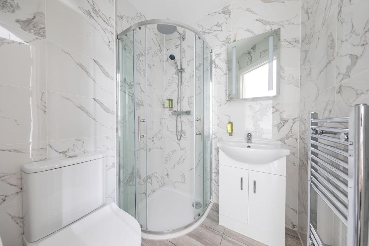 Cozy Ensuite Bedroom For Two Near Tufnell Park 런던 외부 사진
