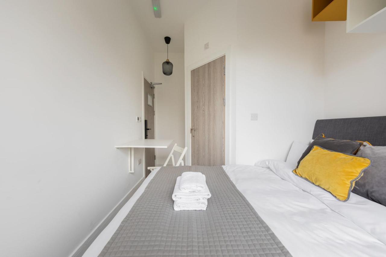 Cozy Ensuite Bedroom For Two Near Tufnell Park 런던 외부 사진